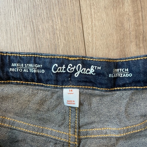 Girls jeans size 14 Cat & Jack 2 pair - Picture 4 of 4